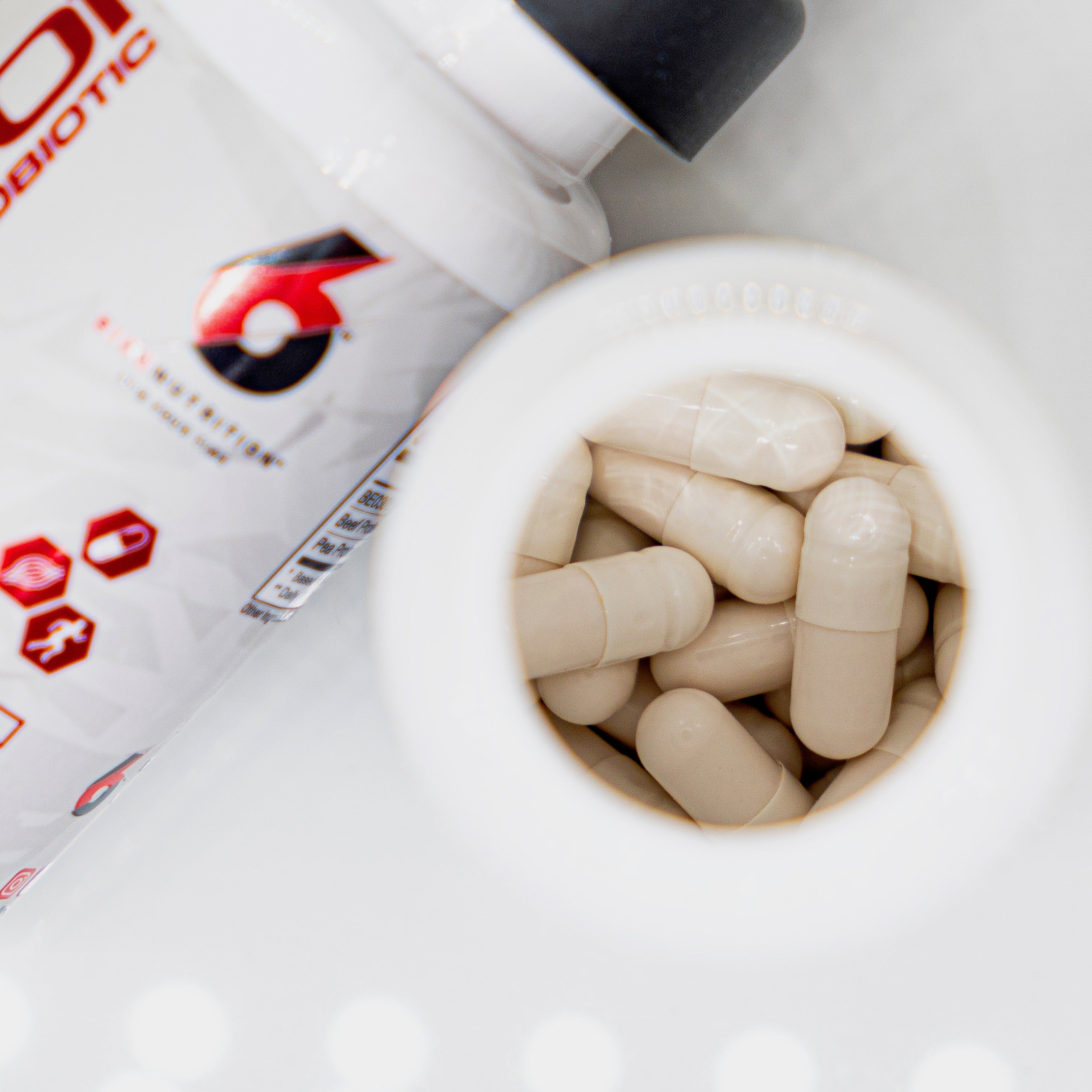 WHITE CAPSULES BE0301 Extreme Probiotic by Sixx Nutrition 1 pill, maintains gut health formulated for athletes.